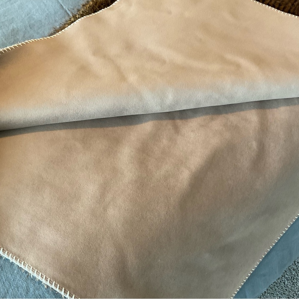 🤩Deborah Murray Design Throw - Picture 3 of 3